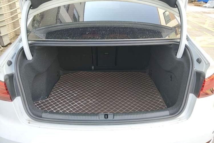 Used Audi A3 2019 Limousine 35 TFSI Fashion Edition China V standard Trunk