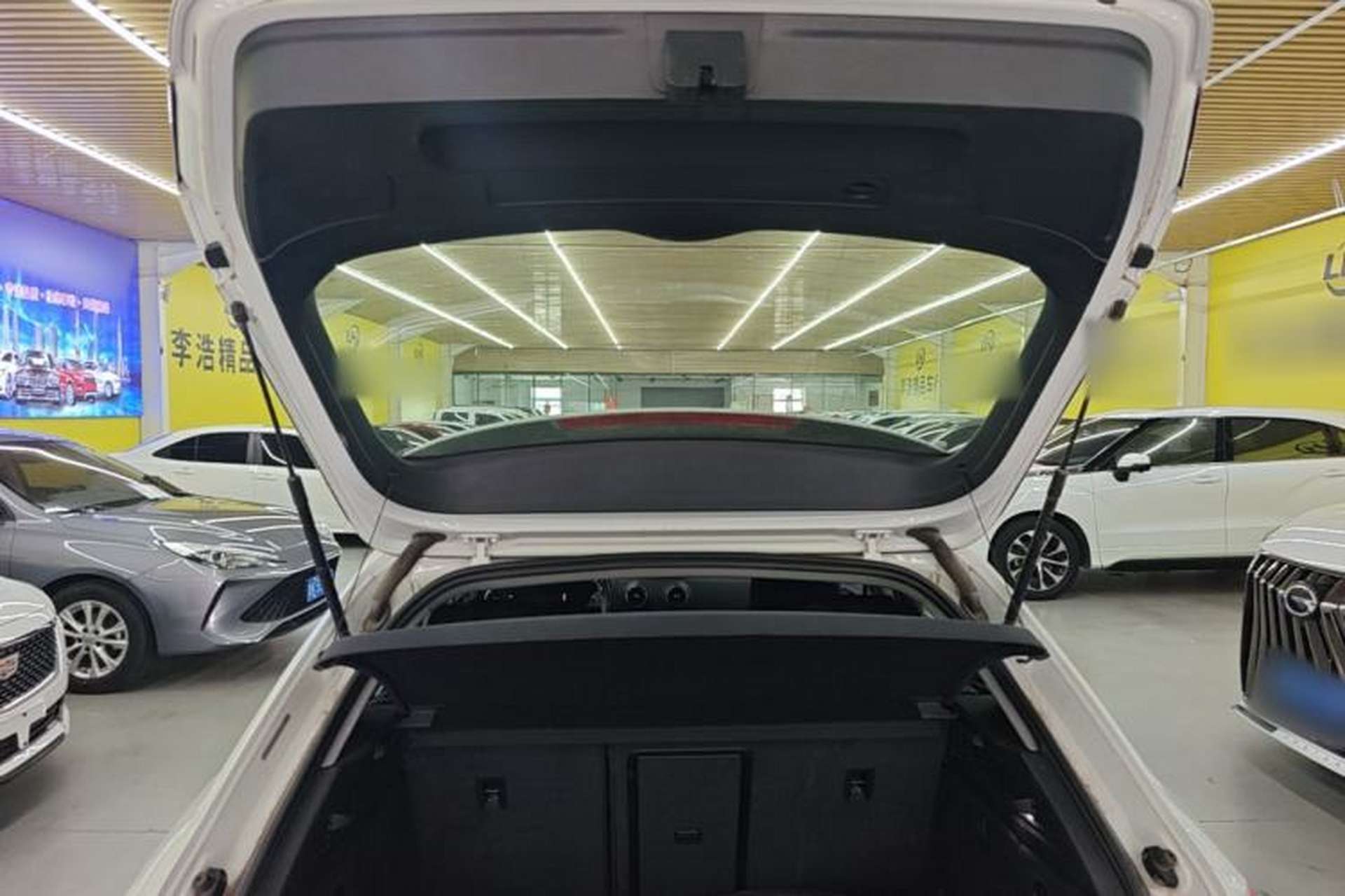 Used Audi A3 2019 Sportback 35 TFSI Ambition China VI Trunk