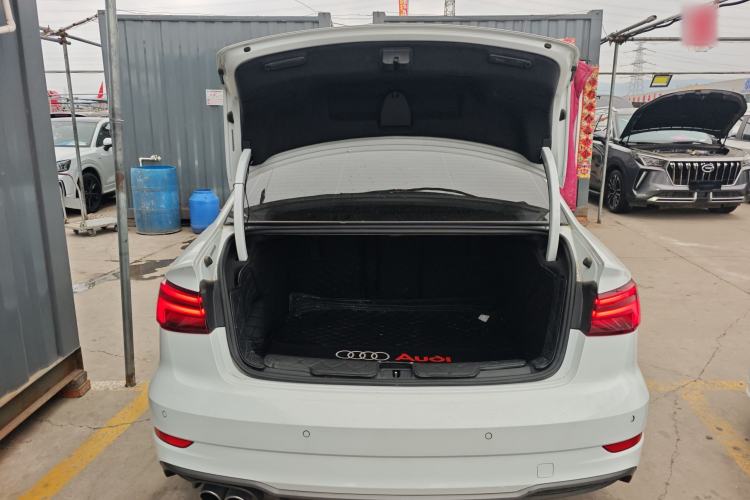 Used Audi A3 2019 Limousine 35 TFSI Fashion Edition China VI Emission Standard Trunk