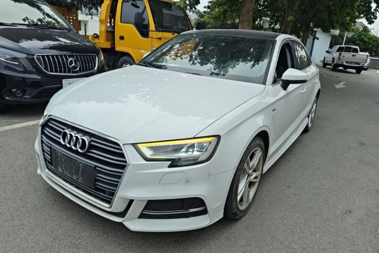 Used Audi A3 2019 Limousine 35 TFSI Fashion Edition China V standard Guazi used car, China used car export, Used car for sale, Used  cars, Cheapest cars for sale