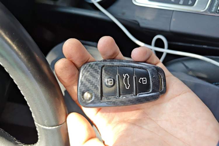 Used Audi A3 2019 Limousine 35 TFSI Fashion Edition China VI Emission Standard Vehicle Key