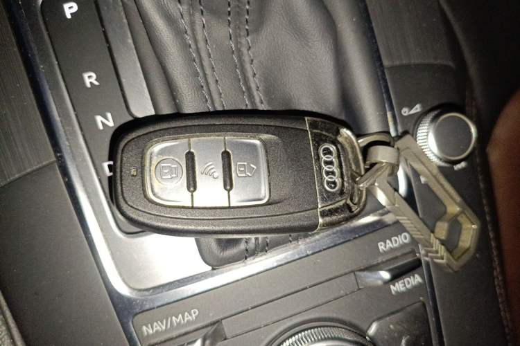 Used Audi A3 2019 Limousine 35 TFSI Style Version China V Emission Standard Vehicle Key