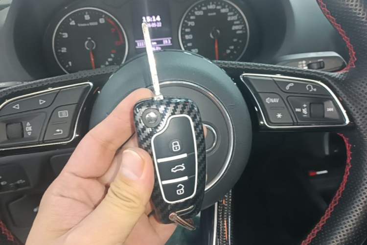 Used Audi A3 2019 Limousine 35 TFSI Ambition China VI Vehicle Key