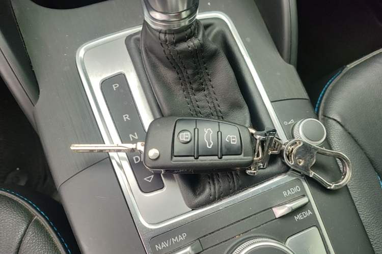 Used Audi A3 2019 Limousine 35 TFSI Fashion Edition China VI Emission Standard Vehicle Key
