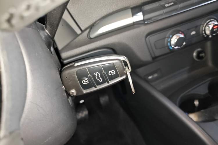 Used Audi A3 2019 Limousine 35 TFSI Ambition China V Vehicle Key