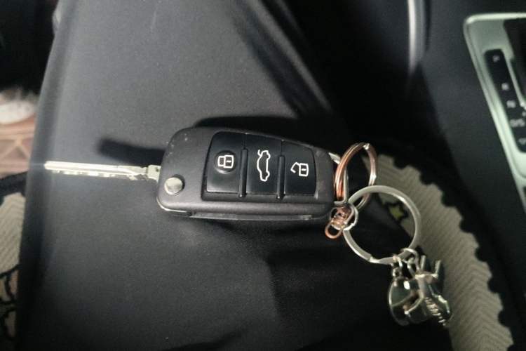 Used Audi A3 2019 Sportback 35 TFSI Style Version China V Emission Standard Vehicle Key