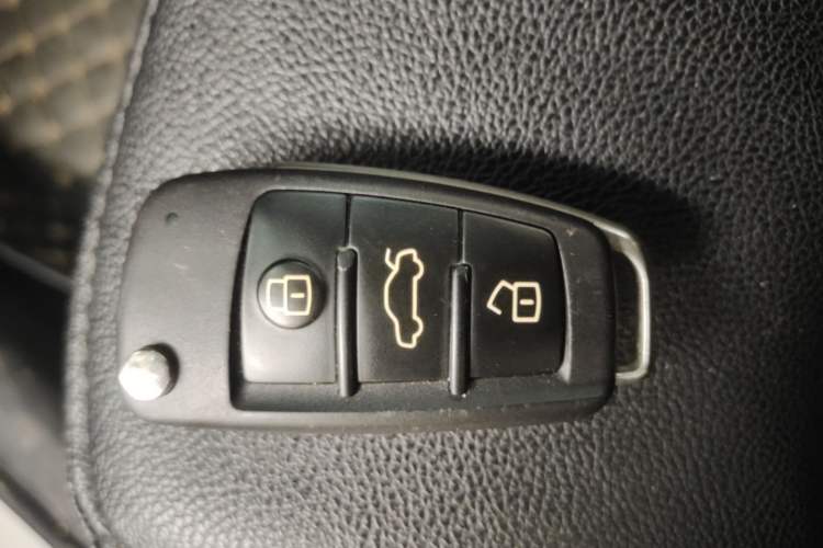 Used Audi A3 2019 Limousine 35 TFSI Ambition China VI Vehicle Key
