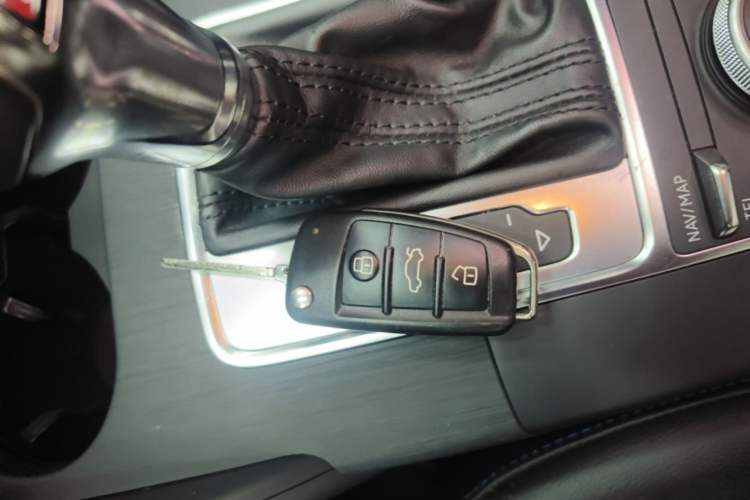 Used Audi A3 2019 Sportback 35 TFSI Fashion Edition China VI Emission Standard Vehicle Key