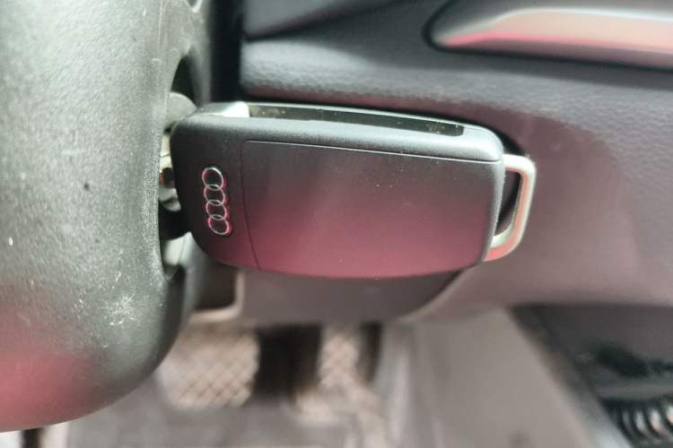 Used Audi A3 2019 Limousine 35 TFSI Ambition China VI Vehicle Key