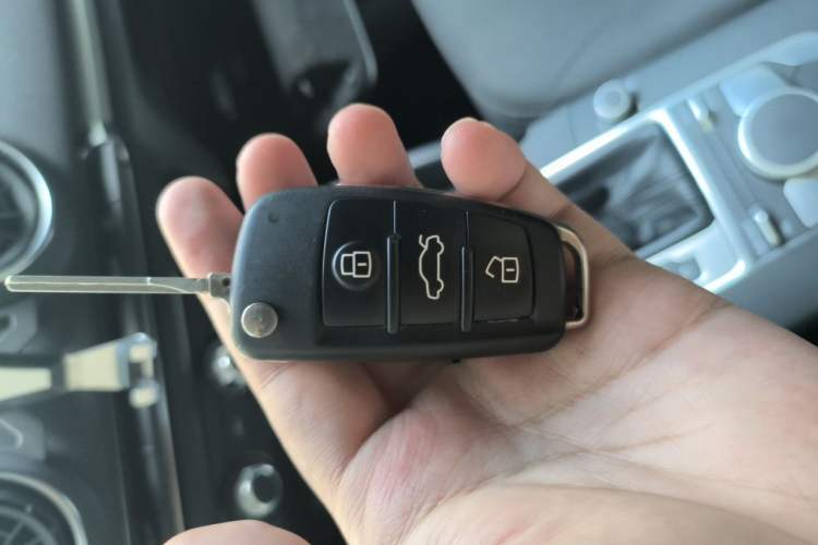 Used Audi A3 2019 Limousine 35 TFSI Ambition China VI Vehicle Key