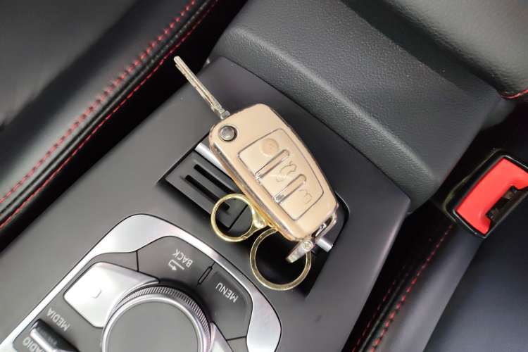Used Audi A3 2019 Limousine 35 TFSI Sport Edition China V Emission Standard Vehicle Key