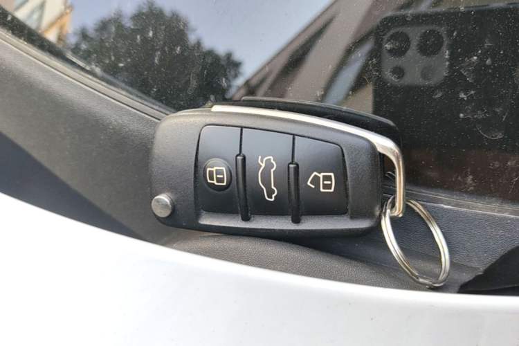 Used Audi A3 2019 Limousine 35 TFSI Fashion Edition China V standard Vehicle Key