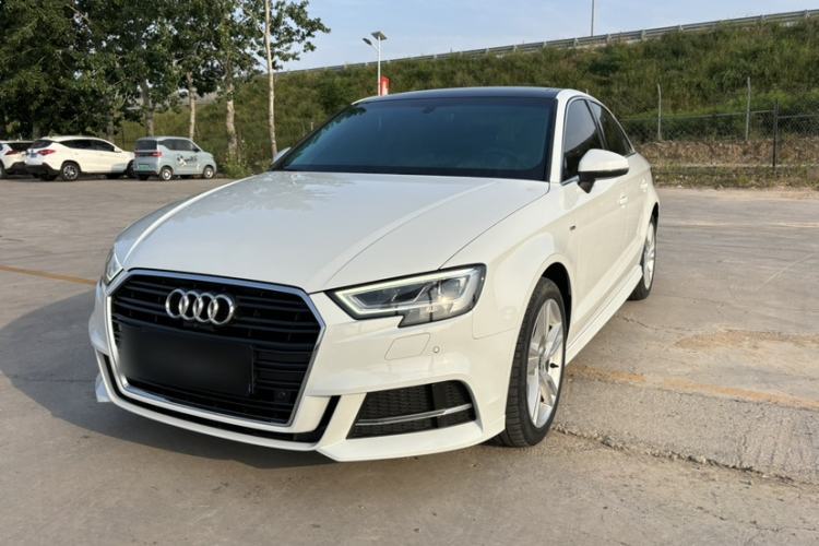 Used Audi A3 2019 Limousine 35 TFSI Fashion Edition China VI Emission Standard Guazi used car, China used car export, Used car for sale, Used  cars, Cheapest cars for sale