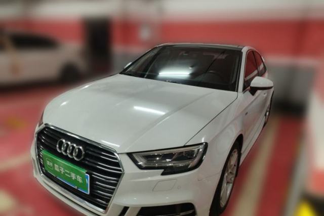 Audi A3 2019 Limousine 35 TFSI Fashion Edition China V standard usado