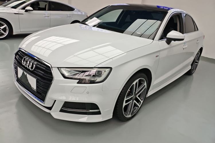 Used Audi A3 2019 Limousine 35 TFSI Sport Edition China V Emission Standard Guazi used car, China used car export, Used car for sale, Used cars, Cheapest cars for sale