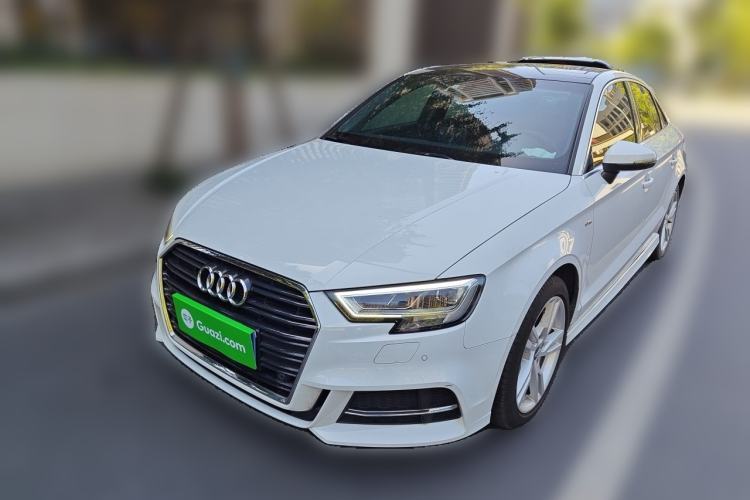 Used Audi A3 2019 Limousine 35 TFSI Fashion Edition China VI Emission Standard Guazi used car, China used car export, Used car for sale, Used cars, Cheapest cars for sale