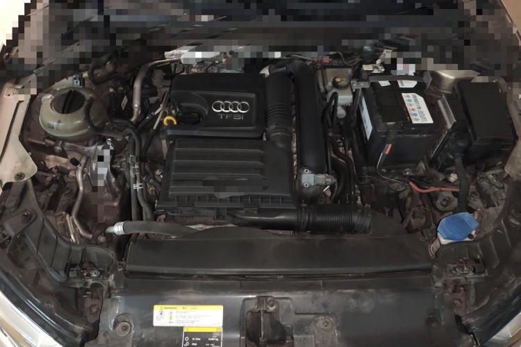 Used Audi A3 2019 Limousine 35 TFSI Fashion Edition China V standard Engine Bay