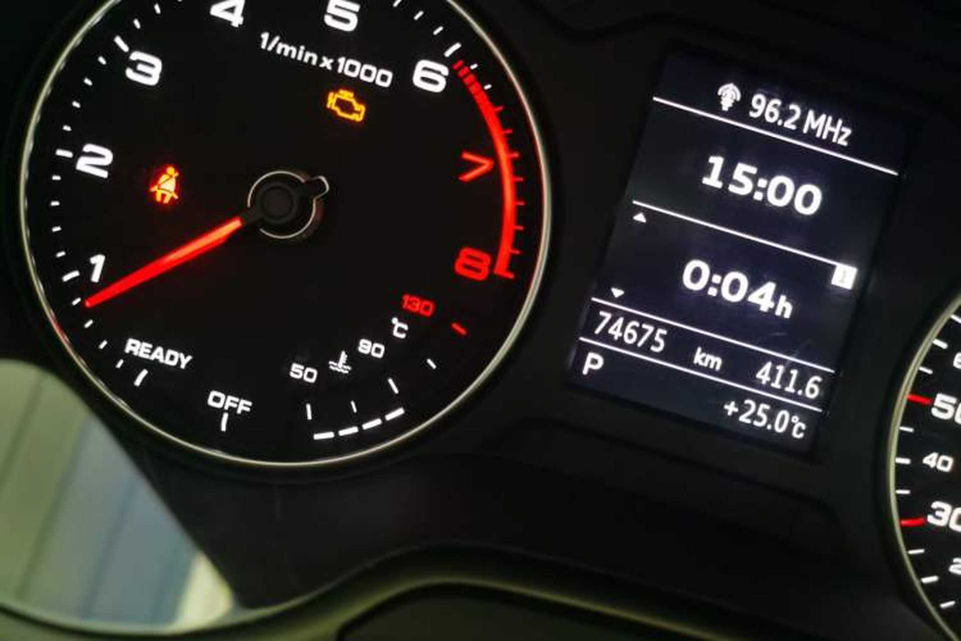 Used Audi A3 2019 Sportback 40 TFSI Sporty Model China VI Odometer Close Up