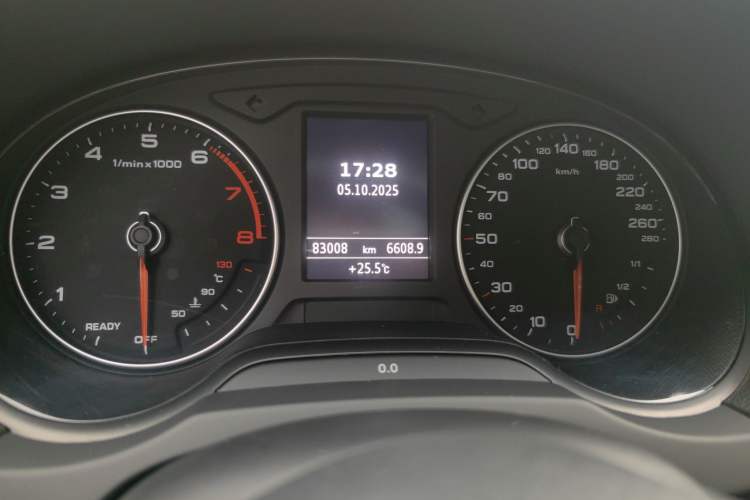 Used Audi A3 2019 Sportback 35 TFSI Fashion Edition China V Odometer Close Up