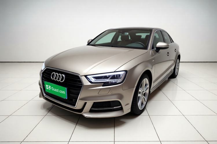 Used Audi A3 2019 Limousine 35 TFSI Fashion Edition China V standard Guazi used car, China used car export, Used car for sale, Used cars, Cheapest cars for sale