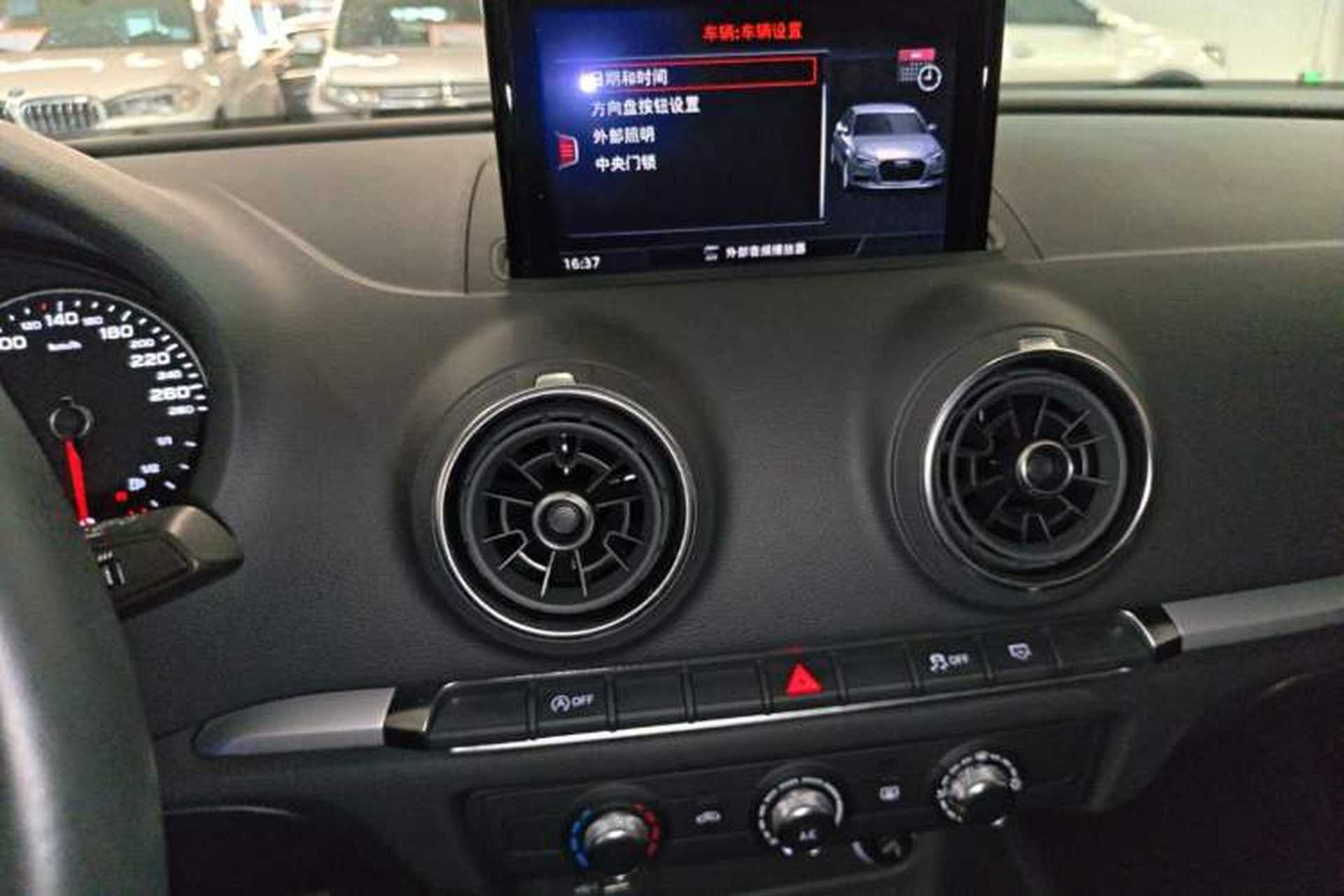 Used Audi A3 2020 Limousine 35 TFSI Ambition China VI Audio And AC Panel