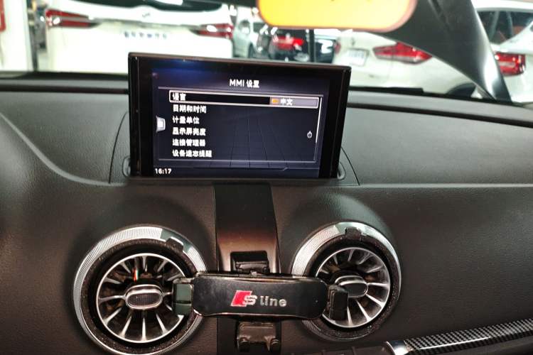 Used Audi A3 2020 Limousine 35 TFSI Fashion Edition China VI Emission Standard Audio And AC Panel