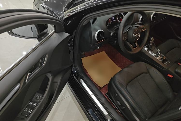 Used Audi A3 2020 Limousine 35 TFSI Fashion Edition China VI Emission Standard Driver Seat