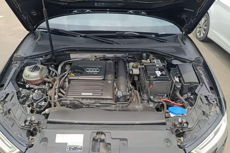 Used Audi A3 2020 Limousine 35 TFSI Ambition China VI Engine Bay