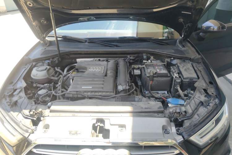 Used Audi A3 2020 Limousine 35 TFSI Fashion Edition China VI Emission Standard Engine Bay