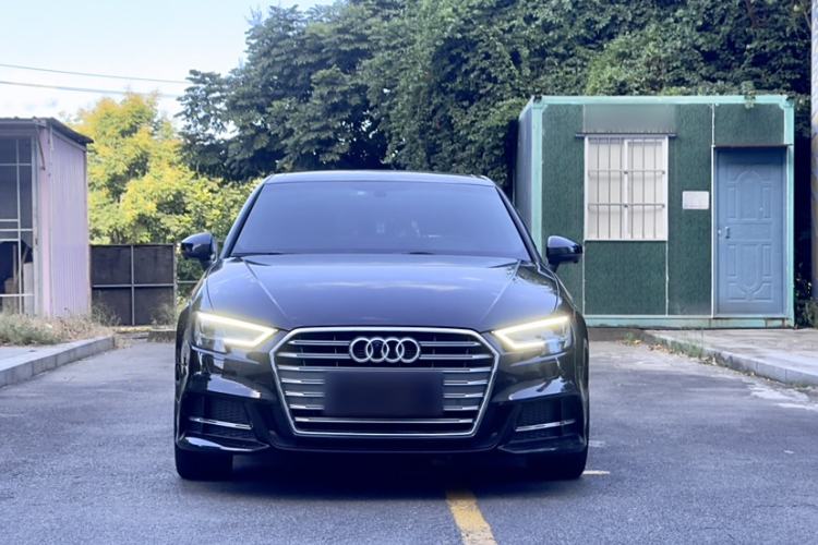 Used Audi A3 2020 Sportback 35 TFSI Fashion Edition China VI Emission Standard Exterior 1