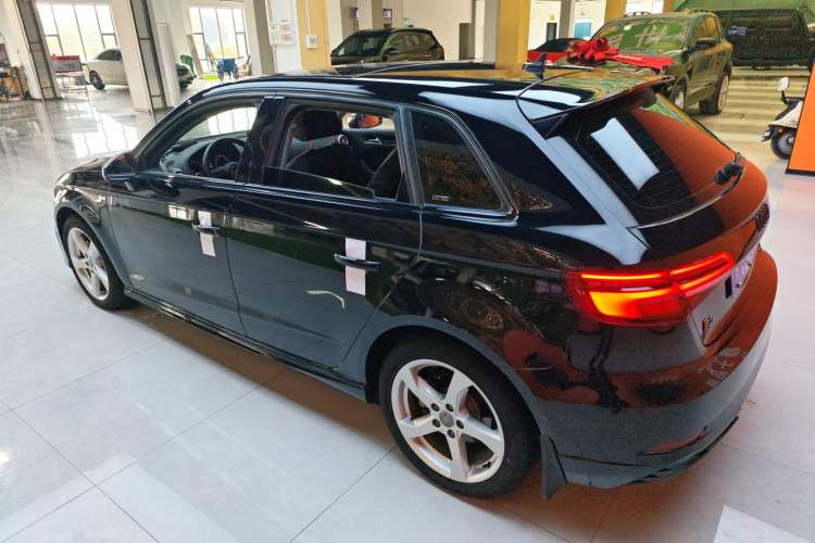 Used Audi A3 2020 Sportback 35 TFSI Fashion Edition China VI Emission Standard Exterior 3