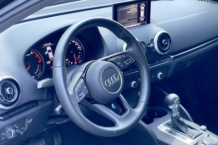 Used Audi A3 2020 Sportback 35 TFSI Fashion Edition China VI Emission Standard Interior 1