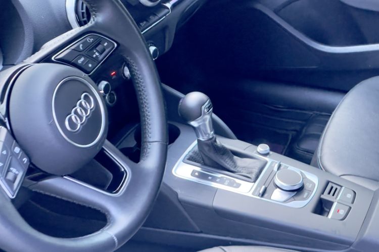Used Audi A3 2020 Sportback 35 TFSI Fashion Edition China VI Emission Standard Interior 10