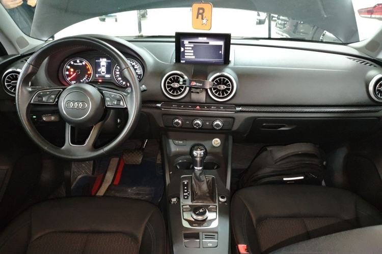 Used Audi A3 2020 Limousine 35 TFSI Fashion Edition China VI Emission Standard Interior 2