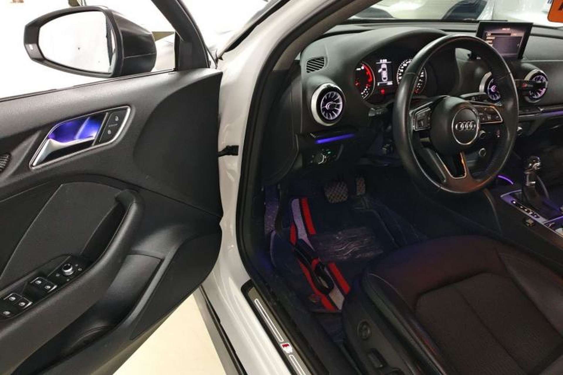 Used Audi A3 2020 Limousine 35 TFSI Fashion Edition China VI Emission Standard Interior 3