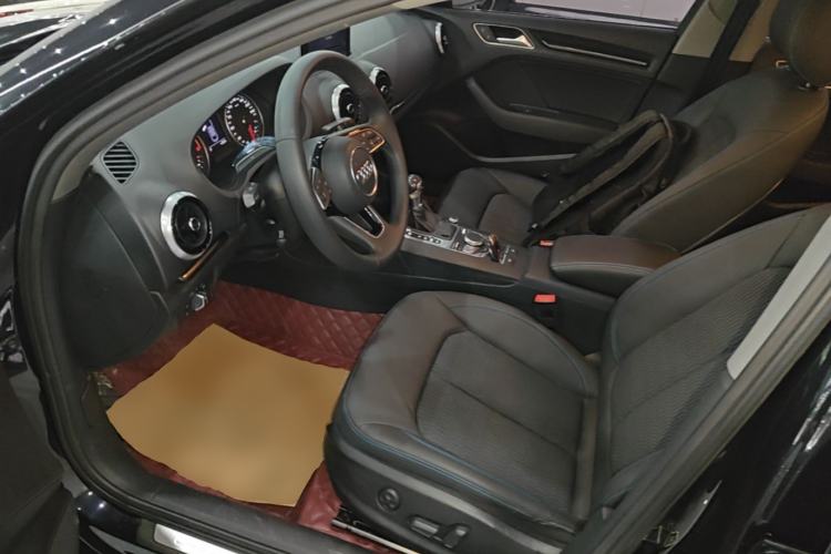 Used Audi A3 2020 Limousine 35 TFSI Fashion Edition China VI Emission Standard Left Front Seat