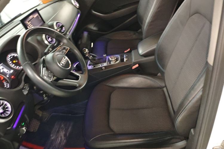 Used Audi A3 2020 Limousine 35 TFSI Fashion Edition China VI Emission Standard Left Front Seat