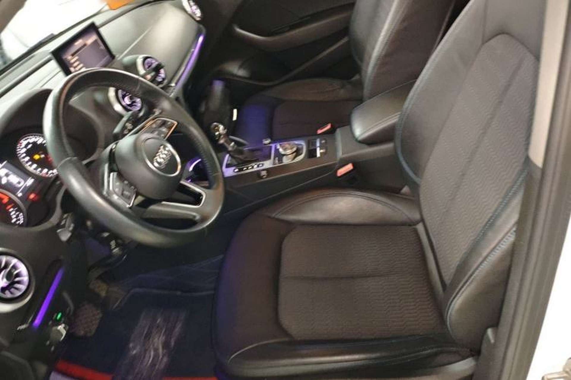 Used Audi A3 2020 Limousine 35 TFSI Fashion Edition China VI Emission Standard Left Front Seat