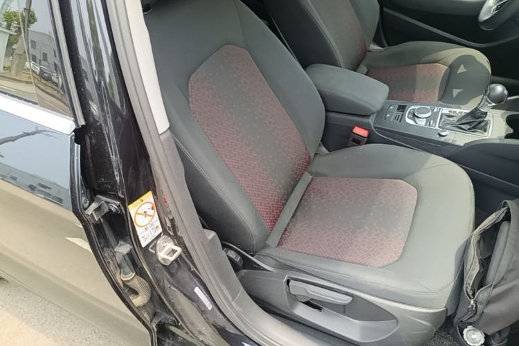 Used Audi A3 2020 Limousine 35 TFSI Ambition China VI Right Front Seat