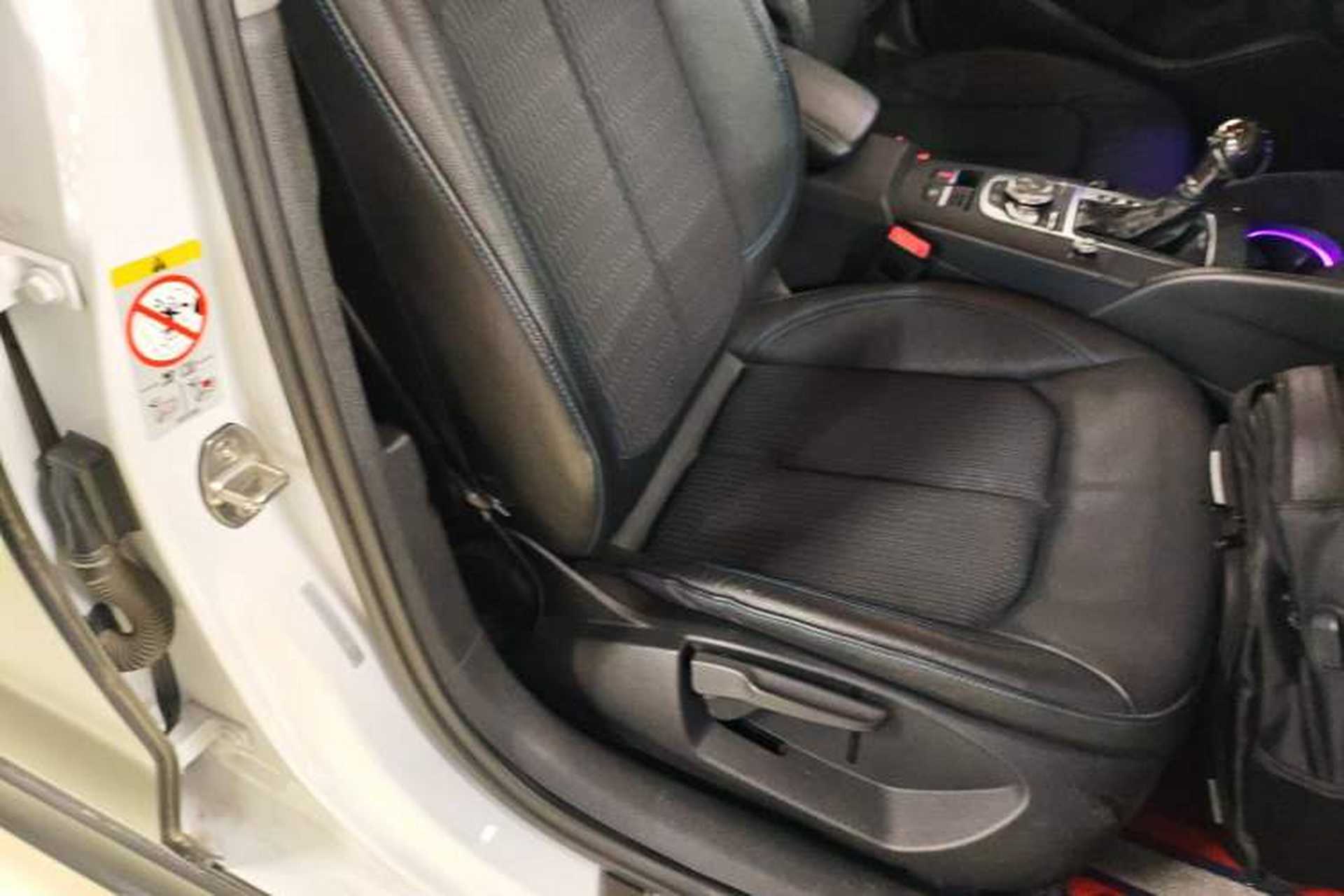 Used Audi A3 2020 Limousine 35 TFSI Fashion Edition China VI Emission Standard Right Front Seat