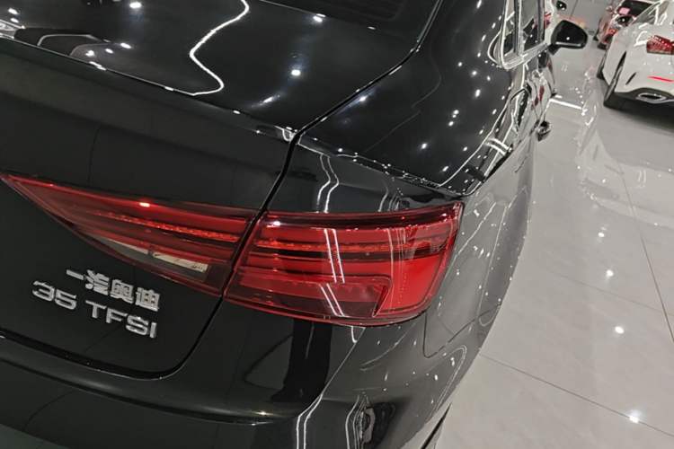 Used Audi A3 2020 Limousine 35 TFSI Fashion Edition China VI Emission Standard Right Rear Taillight