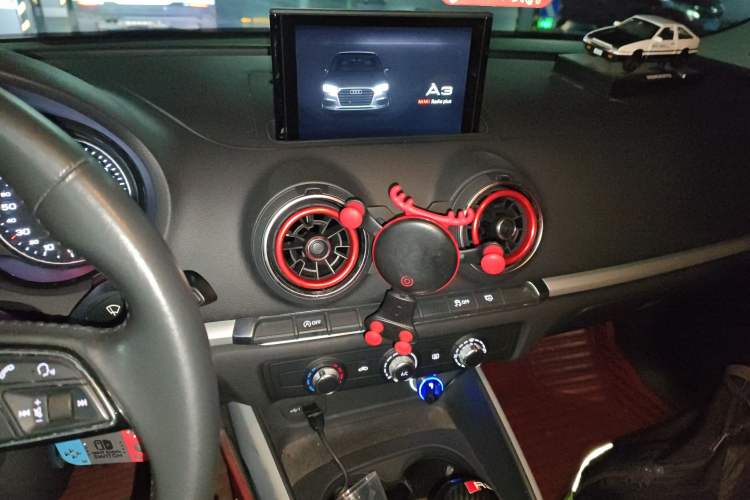 Used Audi A3 2020 Sportback 35 TFSI Ambition China VI Audio And AC Panel