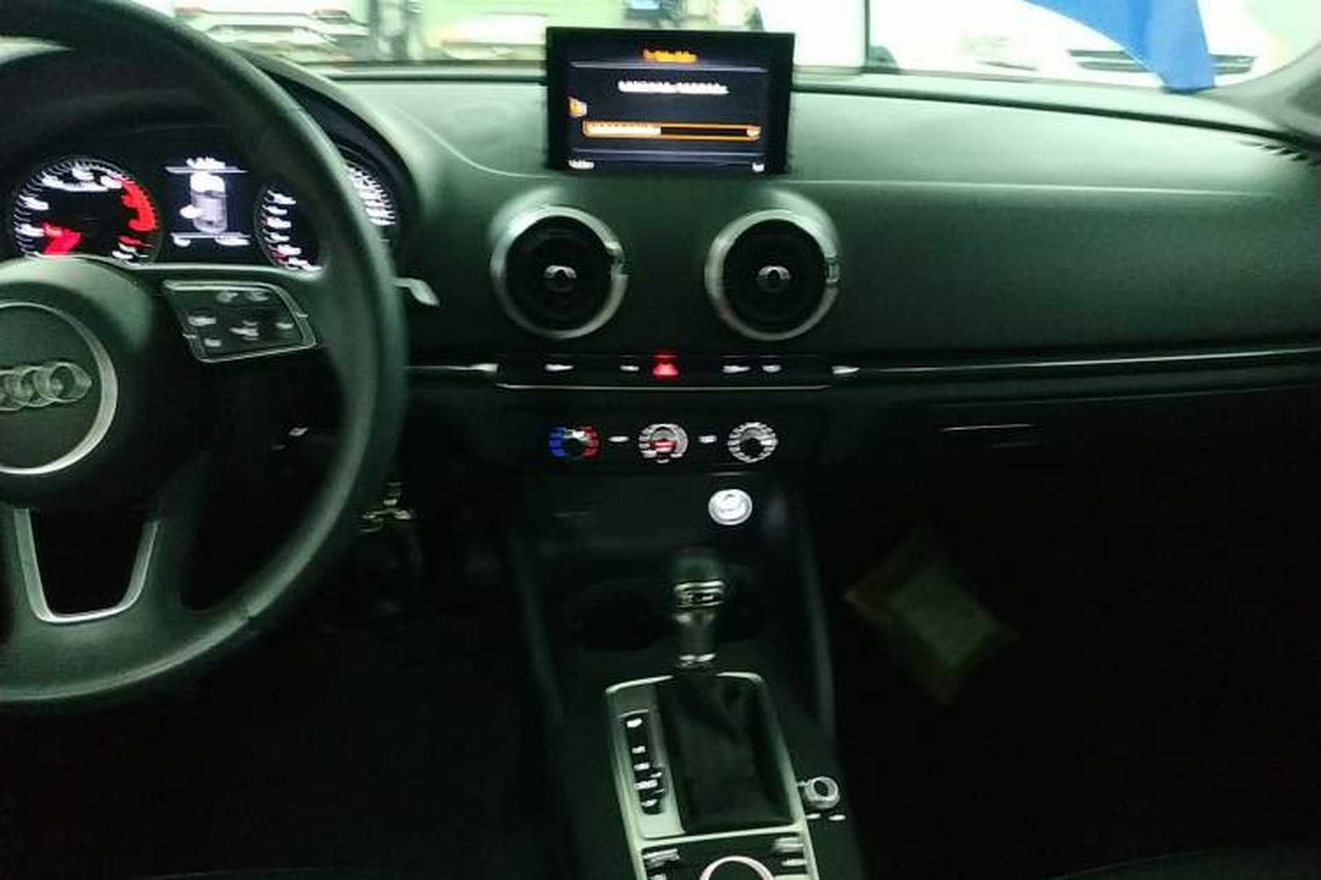 Used Audi A3 2020 Limousine 35 TFSI Fashion Edition China VI Emission Standard Audio And AC Panel