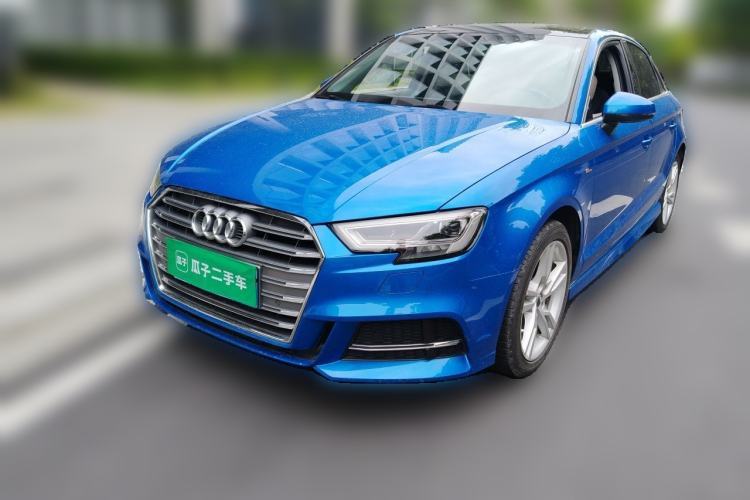 Used Audi A3 2020 Limousine 35 TFSI Fashion Edition China VI Emission Standard Guazi used car, China used car export, Used car for sale, Used cars, Cheapest cars for sale