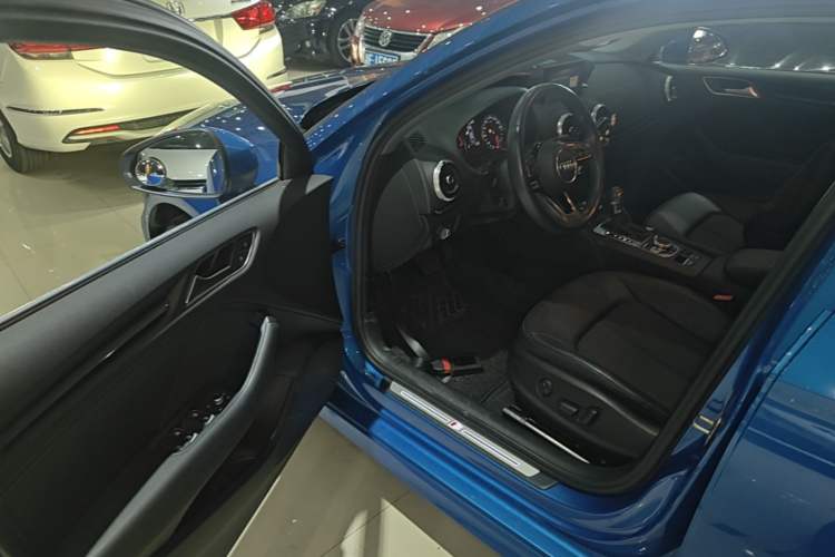 Used Audi A3 2020 Limousine 35 TFSI Fashion Edition China VI Emission Standard Driver Seat