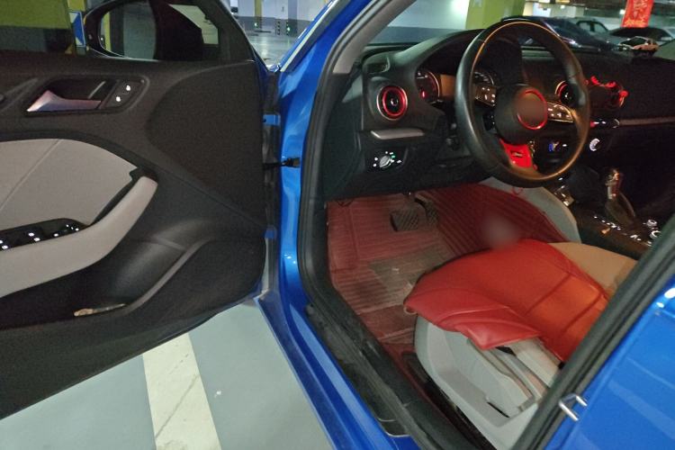 Used Audi A3 2020 Sportback 35 TFSI Ambition China VI Driver Seat