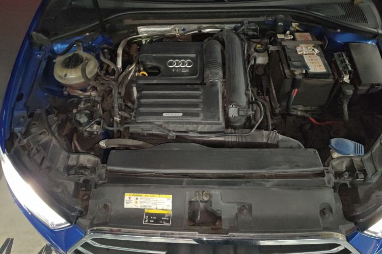 Used Audi A3 2020 Sportback 35 TFSI Ambition China VI Engine Bay
