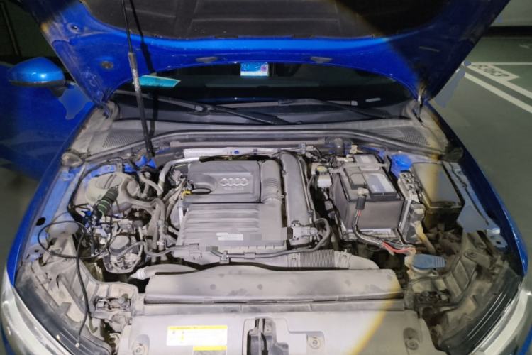 Used Audi A3 2020 Limousine 35 TFSI Fashion Edition China VI Emission Standard Engine Bay