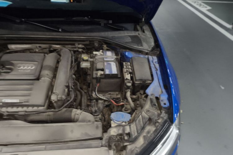 Used Audi A3 2020 Limousine 35 TFSI Fashion Edition China VI Emission Standard Engine Bay Left