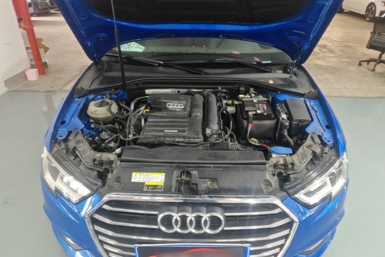 Used Audi A3 2020 Limousine 35 TFSI Ambition China VI Engine Bay